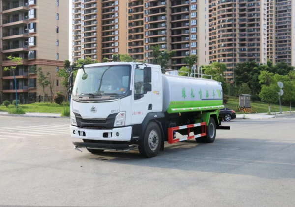 東風柳汽灑水車12方