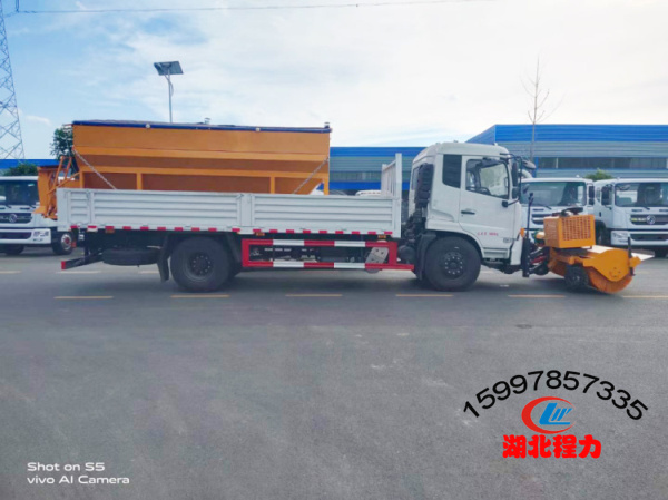 國六東風(fēng)天錦除雪車