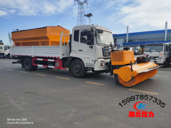 國六東風(fēng)天錦除雪車